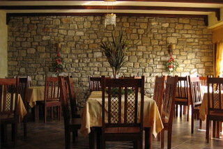 Hotel Doupiani House